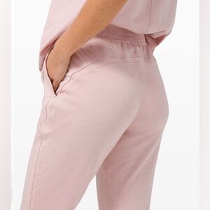 🍋Lululemon ‘LA warm down jogger’